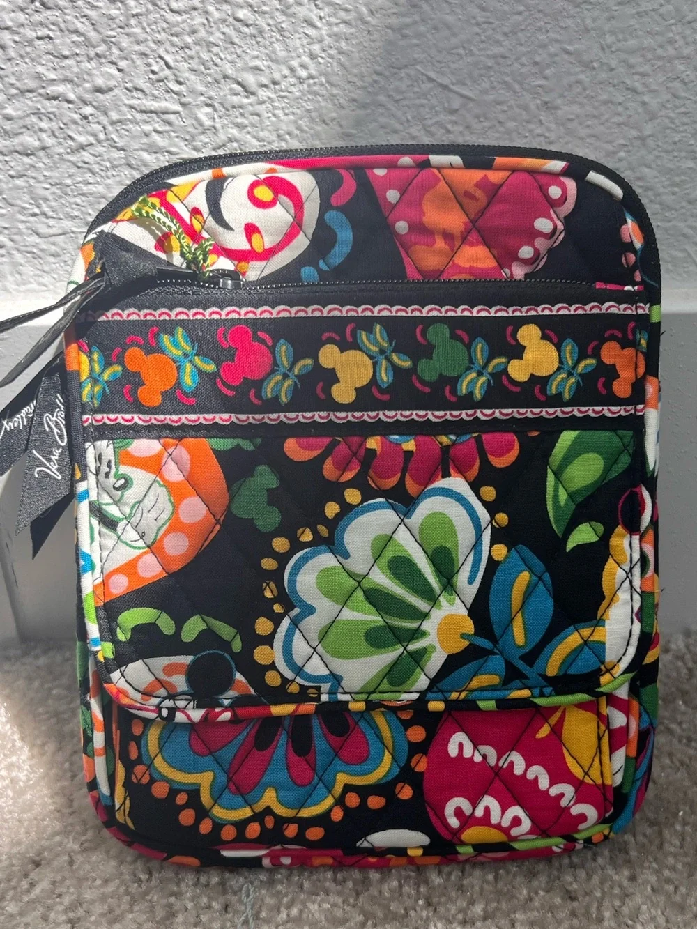 🌺 NWT Vera Bradley x Disney Parks Mickey’s Colorful Garden Triple Zip Hipster 🌺